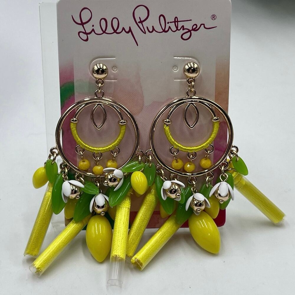 Lilly Pulitzer Yellow Lemon Grove‎ Kitsch White Flower Dangle Earrings